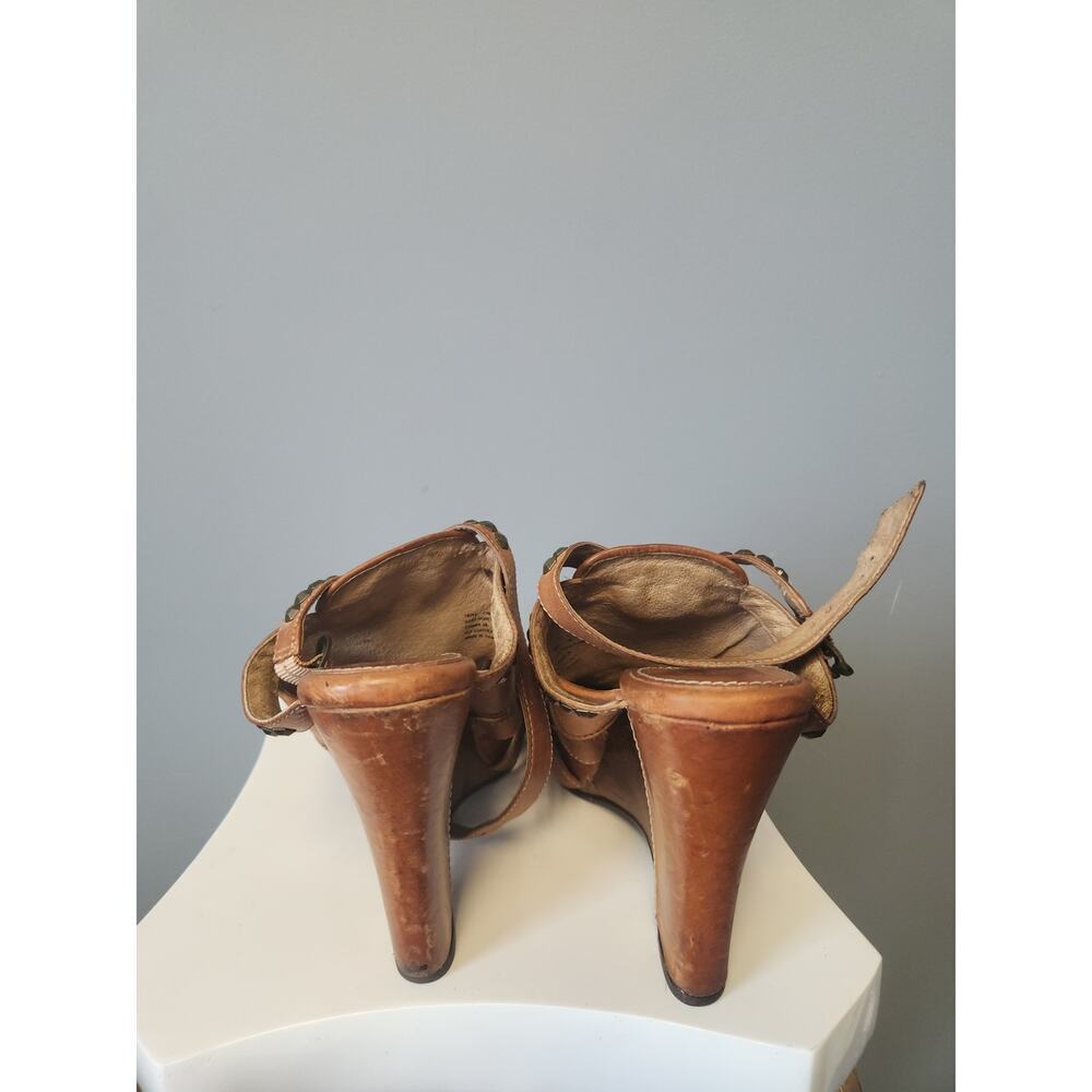 Frye Tan Leather Wedge Sandals 11 NWOT Rosy Honeycomb Tan - Picture 3 of 6